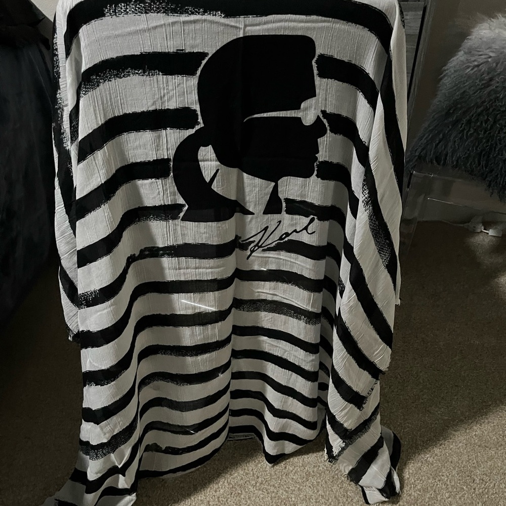 Karl Lagerfeld Scarf